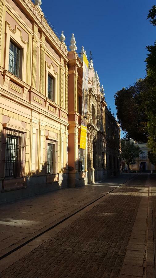 Like Home Sevilla - Museo Bagian luar foto
